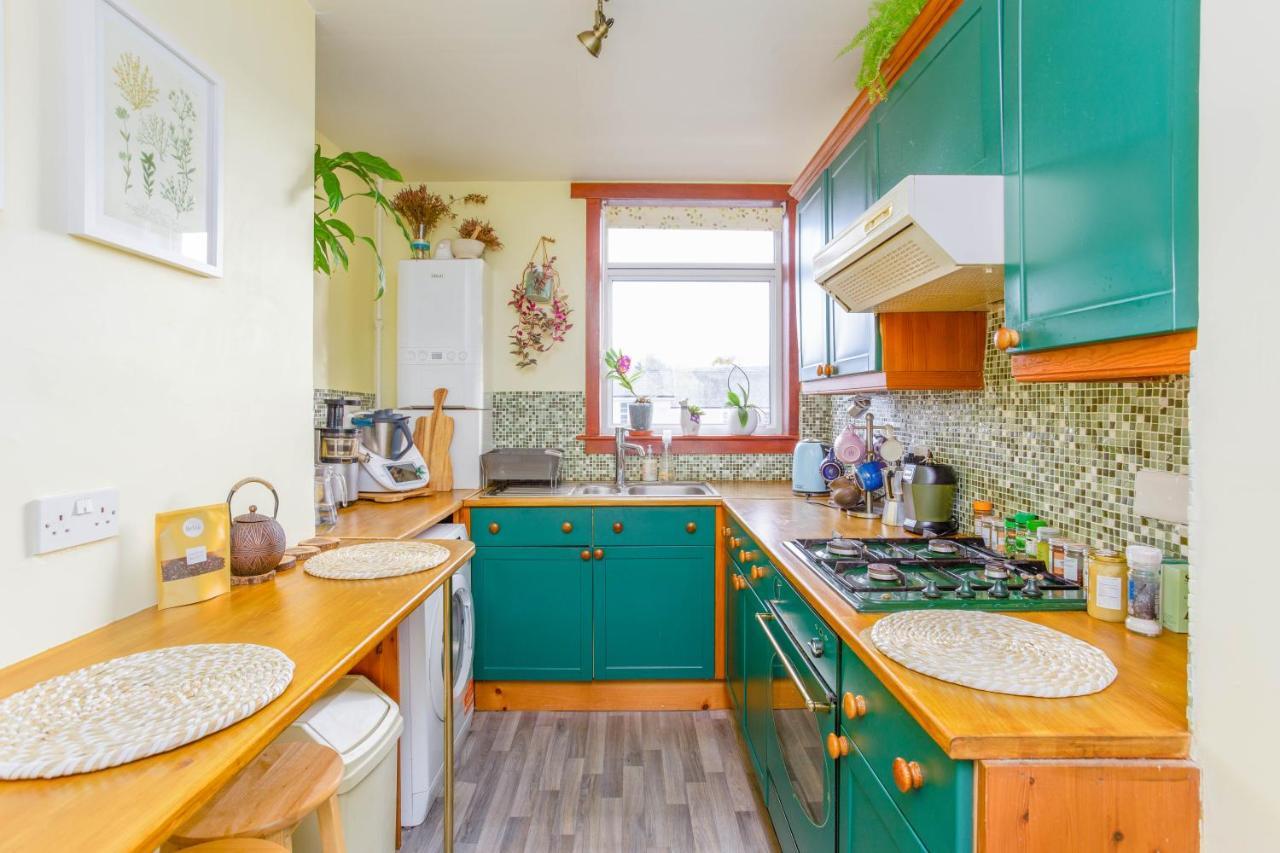 Bright & Spacious Double Room With Garden View- Close To Airport & City Centre Edinburgh Dış mekan fotoğraf